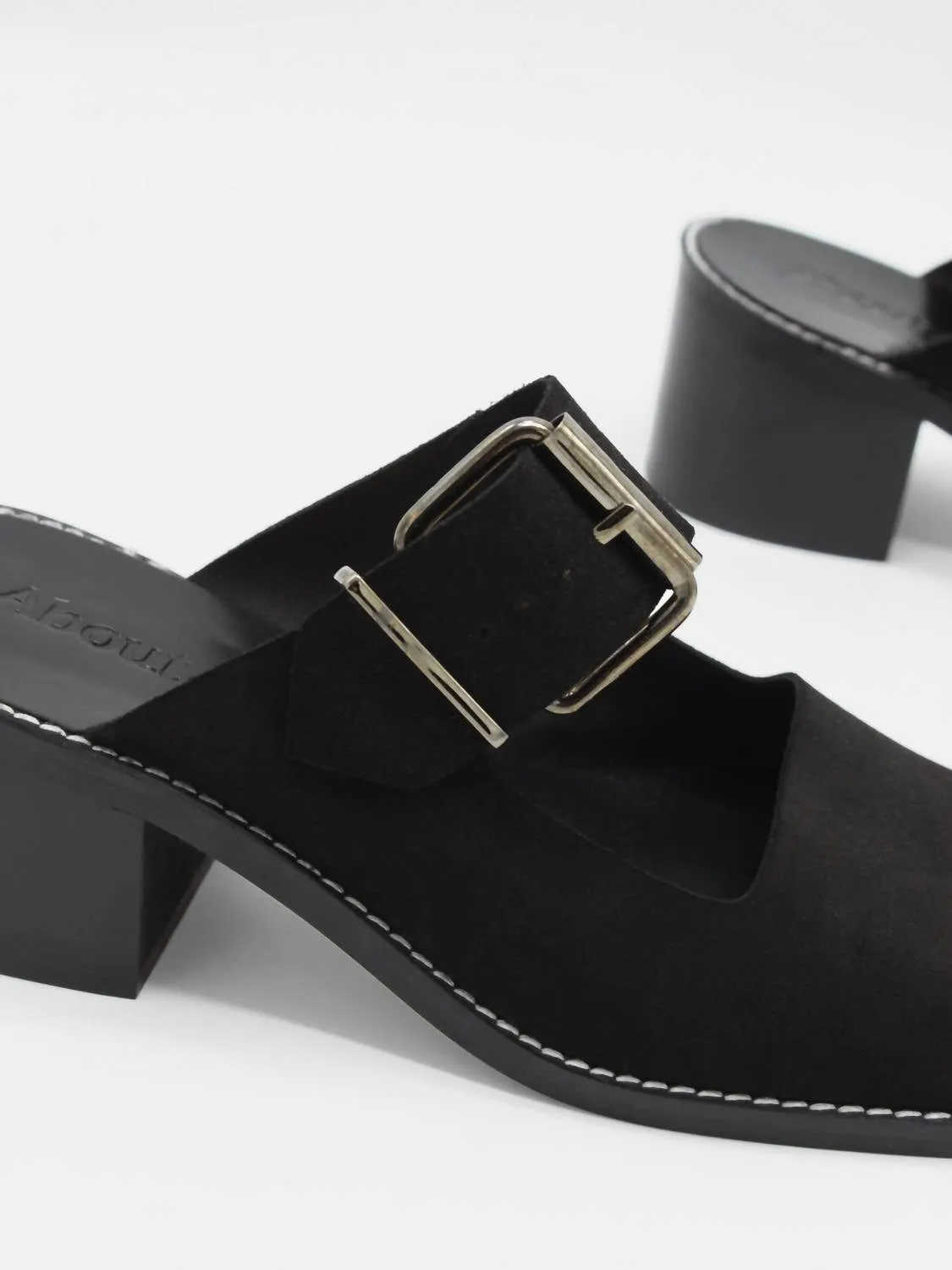About Arianne - Women's Avi Mule