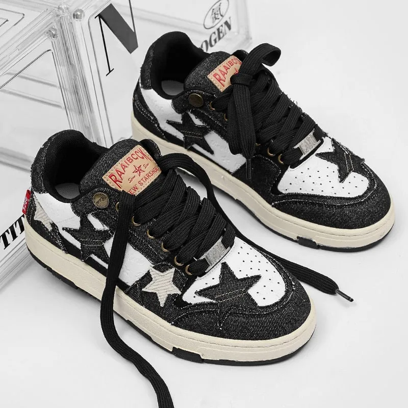 Star | Black Sneakers