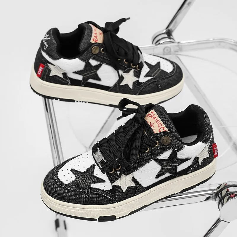 Star | Black Sneakers